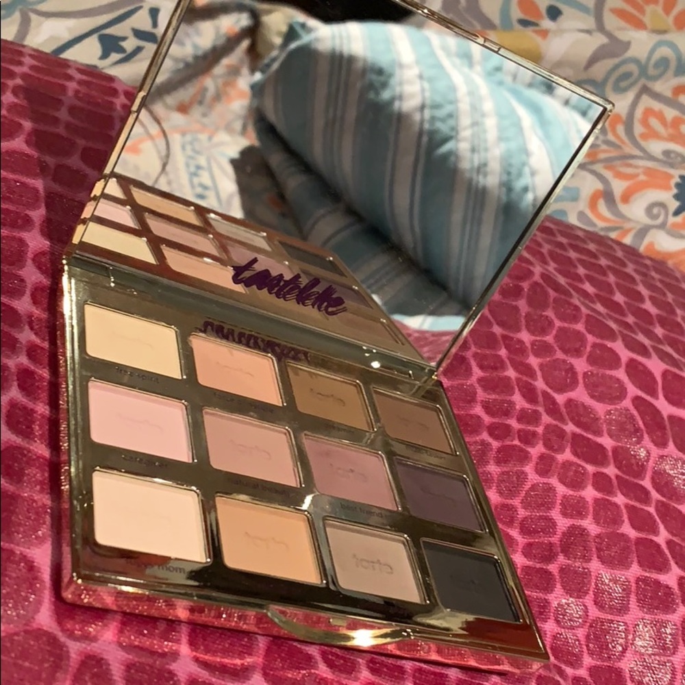 Tartelette Pallet (not for sale)
